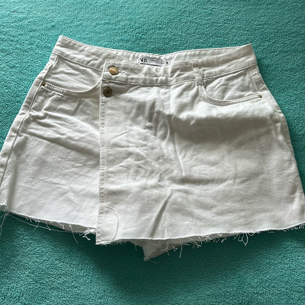 Zara white skort